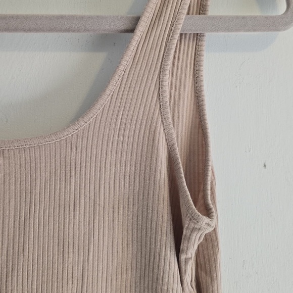 Garage Taupe Ribbed Top - Picture 15 of 16